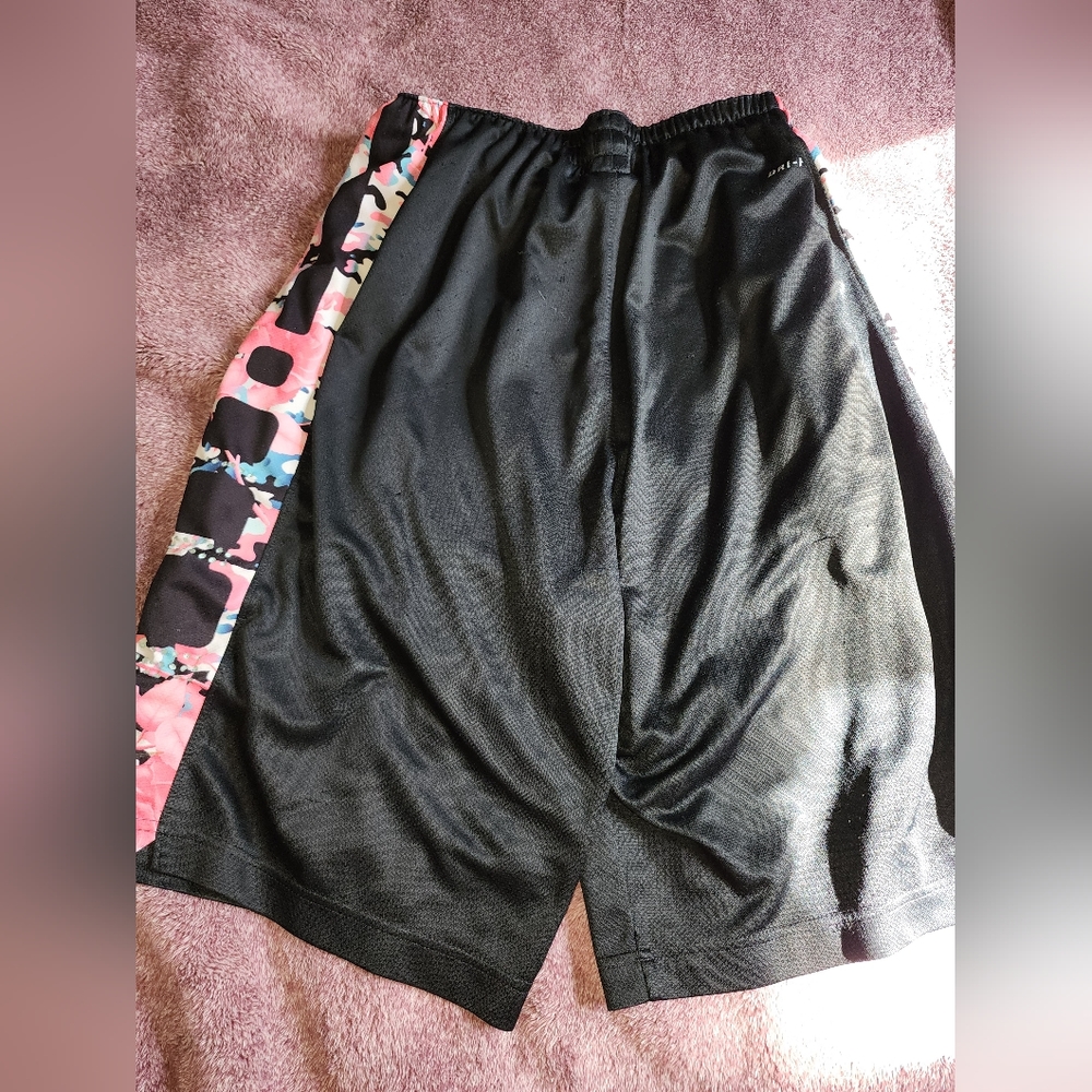 Nike Dri-fit Shorts. Size M